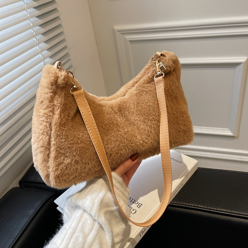 Bolsos de felpa Bolsos de mano populares para mujer en el invierno de 2024