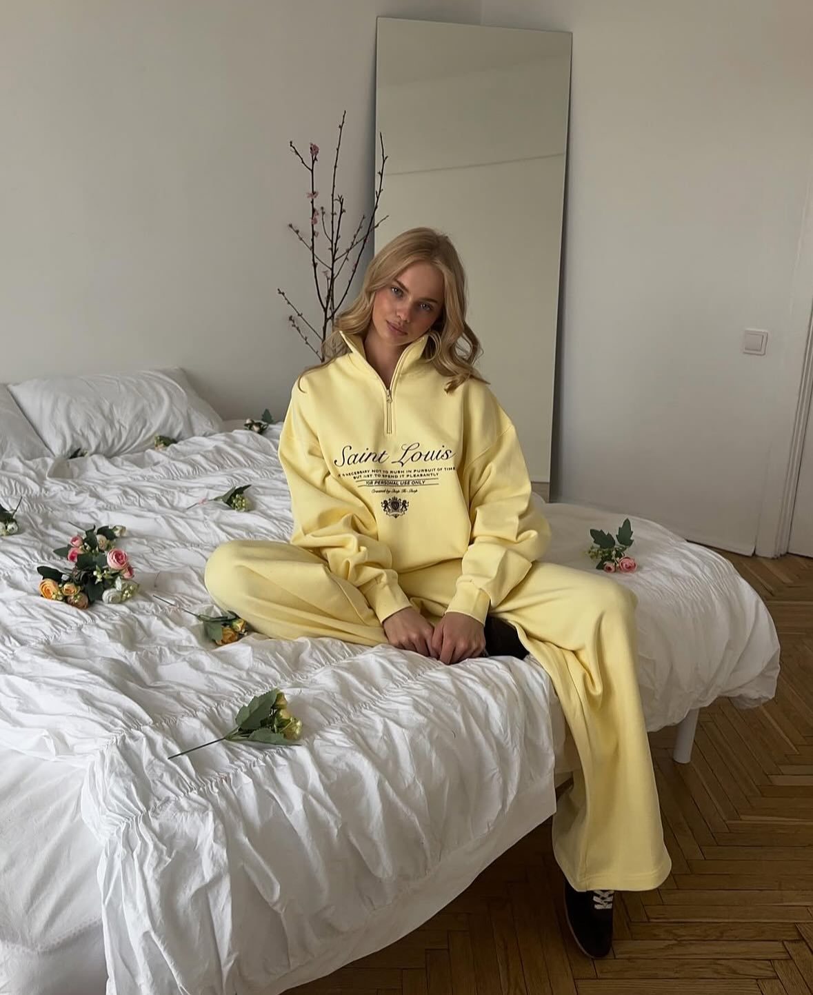 Unisex Oversized Letter Print Half-Zip Sweatshirt & Straight-Leg Joggers Set (95% Organic Cotton, Gender-Neutral Streetwear, Minimalist Aesthetic)_voghion.com