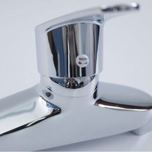 Fine Copper Shower Mixing Valve Hot and Cold Faucet Bathtub Water Heater Two-In-One Bathroom Simple Shower Faucet