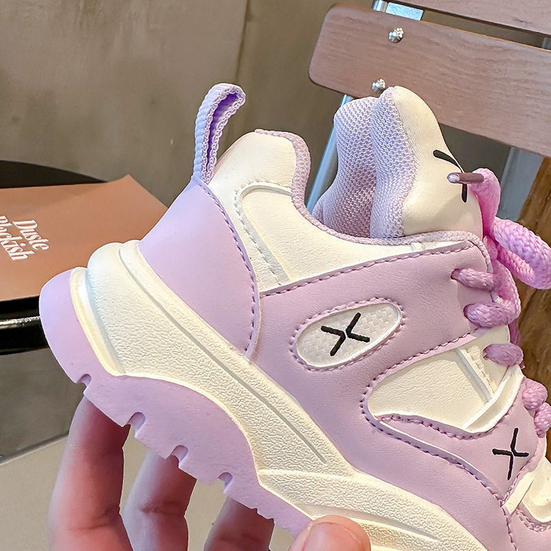 Cricketskor för barn Korean Edition Bröd Violence Bear Tide Brand Pojkar och flickor Fritidssportskor 2023 Nyhet_voghion.com