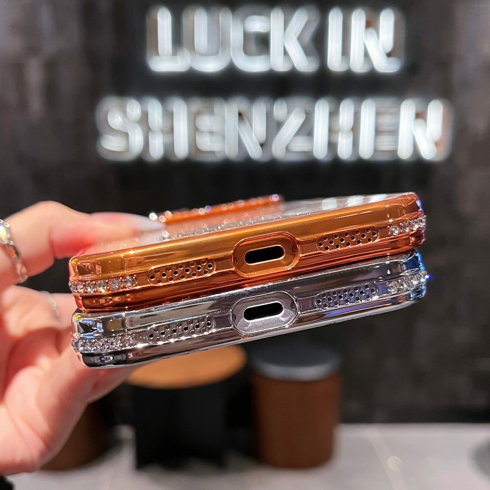 Adatto per iPhone 17 Pro Max con bordi quadrati impreziositi da diamanti, custodia glitterata sfumata per 16 Pro, 14/13, chiaro_voghion.com