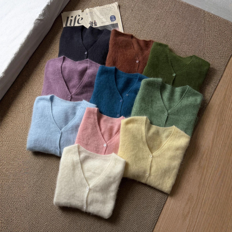 Soft Fufu Atmosphere V-Neck Brushed Cashmere Wool Sweater Autumn and Winter Versatile Seamless One-Piece Knitted Cardigan