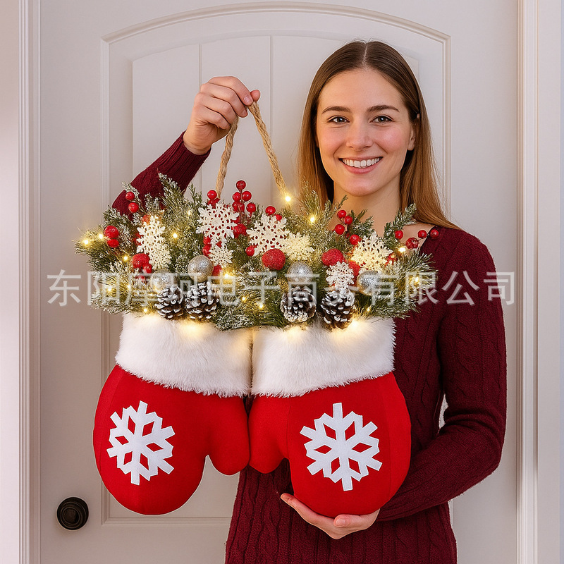跨境新品Twinkling Christmas Mitten Wreath圣诞节发光手套花环|undefined