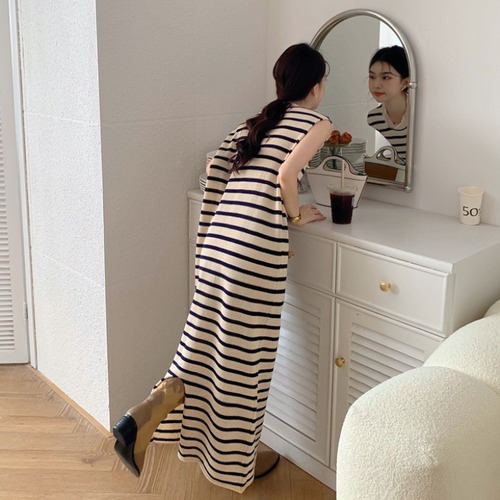 French Leisure Style Knitted V-neck Dress for Women, Summer Loose and Slimming Elegant Long Striped Skirt