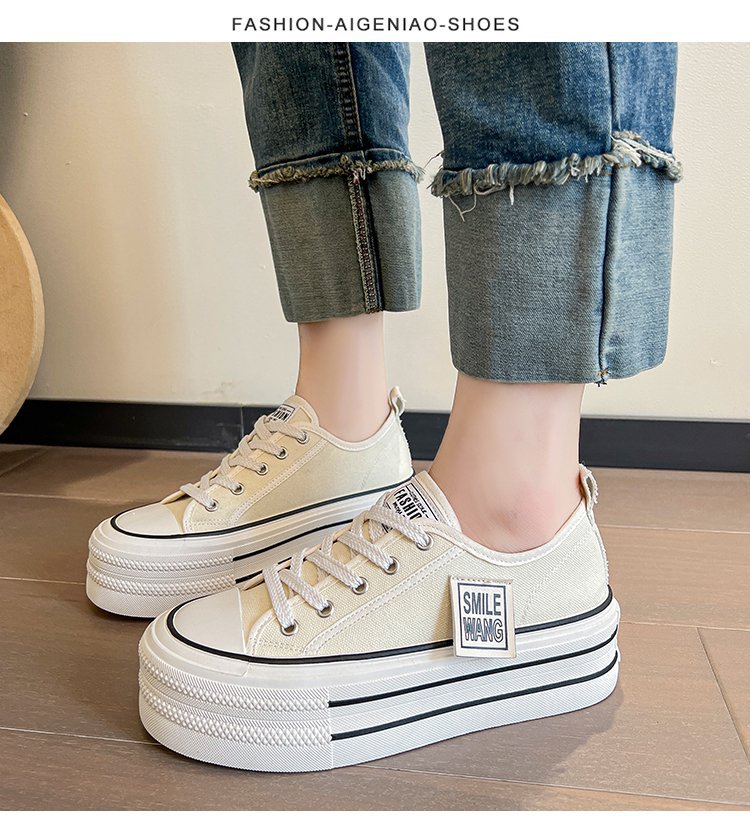 Women's Letter Graphic Platform Canvas Shoes - Image 5