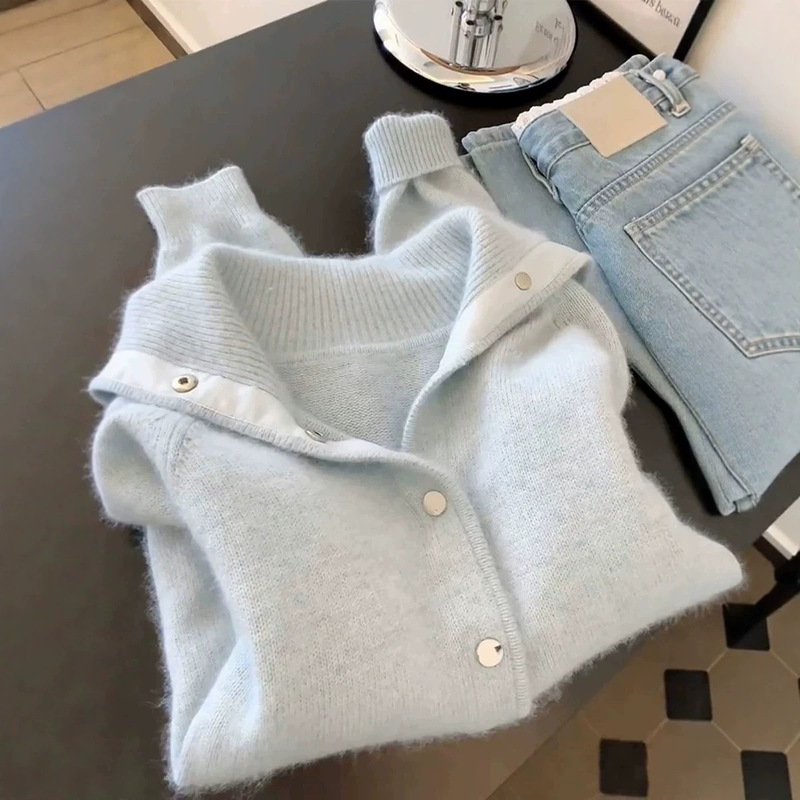 Soft light blue collared sweater cardigan for women, new autumn style, soft and thick, high-necked knitted top Soft light blue collared sweater cardigan for women, new autumn style, soft and thick, high-necked knitted top