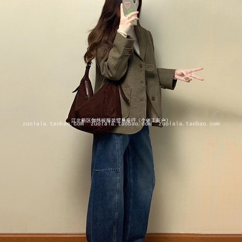 Autumn Outfit Set for Plus-Size Women: a Chanel-Style Woolen Blazer, Coat, and Jeans Set