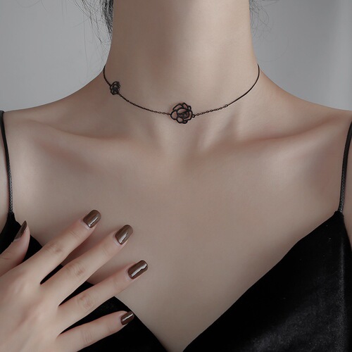 Camellia Neck Necklace Women's Short Clavicle Chain Black Necklace New Personalized Necklace Rose Flowers Wholesale