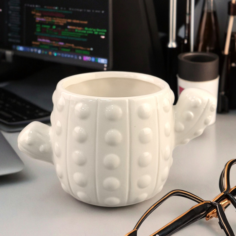 Taza de cerámica de forma linda de cactus blanco puro personalizable transfronterizo Taza de café de nicho de oficina creativa
