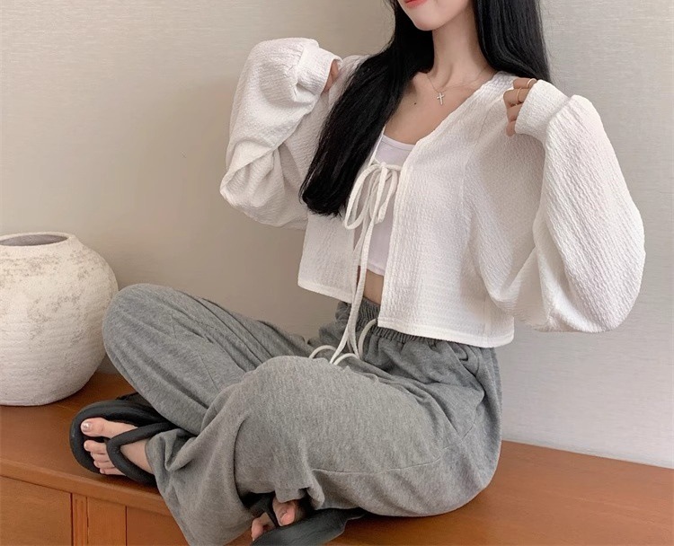 Spring and summer 2024 new versatile strap long sleeved lantern sleeve style thin cardigan short coat sun protection top_voghion.com