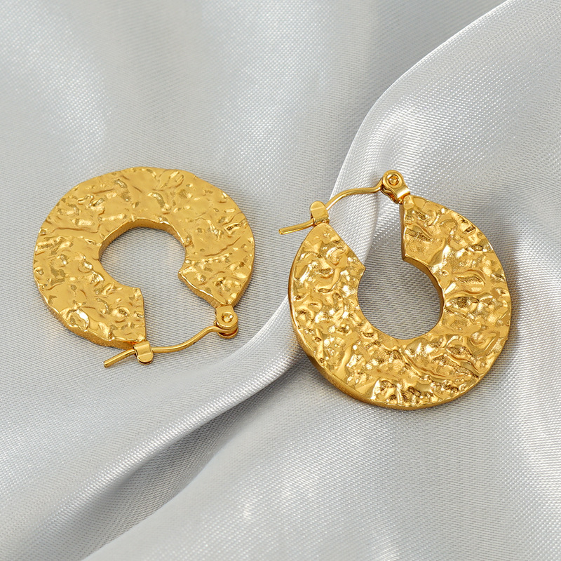 1 Pair Quantity 1 Pair Basic Modern Style Classic Style Geometric Heart Shape Plating 304 Stainless Steel 18K Gold Plated Hoop Earrings