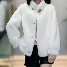 水貂绒2024皮草妈妈秋冬外套新款短款立领环保皮毛时尚一体加厚