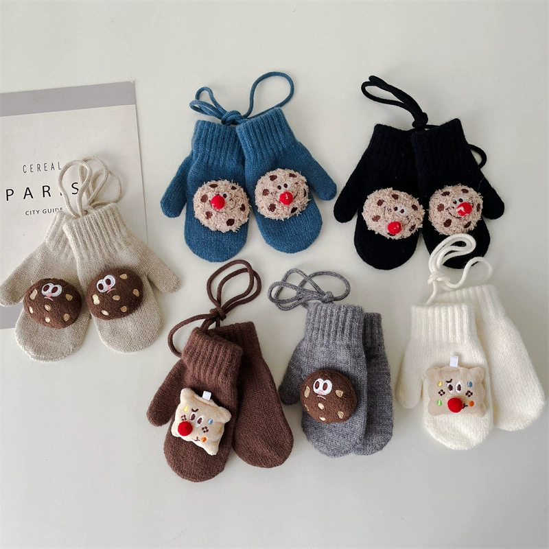 Children's keep warm winter gloves to go out, three dimensional doll for students