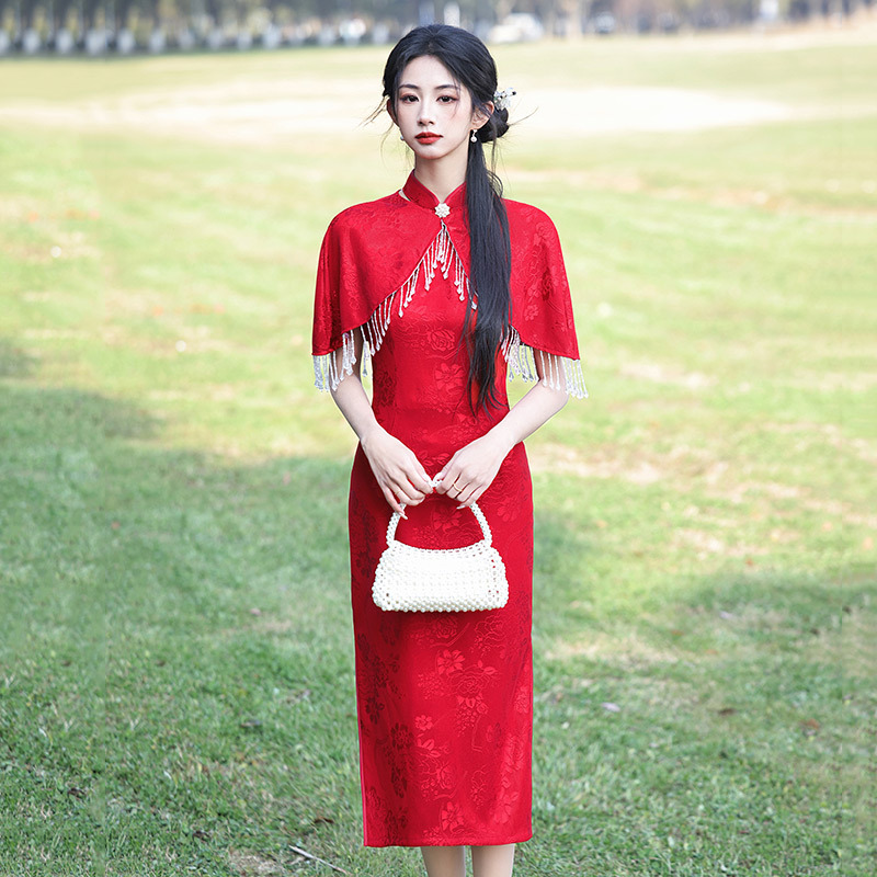紅色掛脖新中式改良旗袍2025新款年輕款女復古新娘訂婚敬酒服夏季