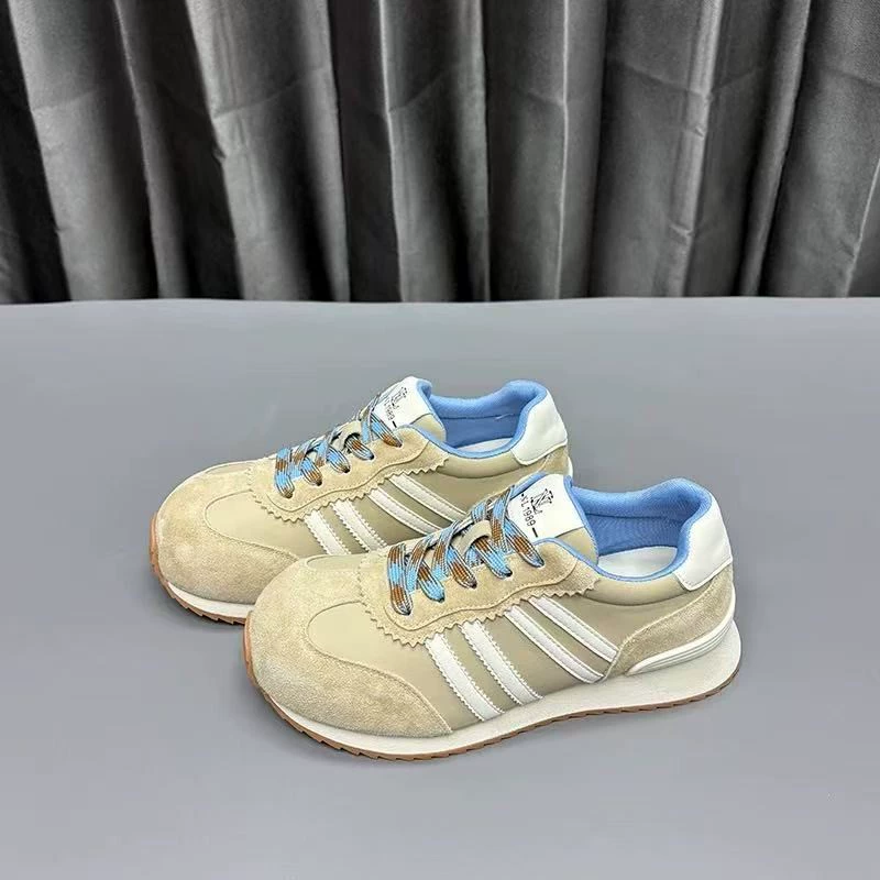 Кожаная повседневная обувь женская весна 2025 новый дикий шнуровка с круглой головкой на толстой подошве бег трусцой спортивная обувь