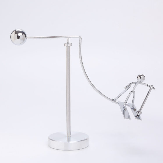 New Chinese-style Metal Tumbler Balance Ball Electroplated Small Iron Man Balance Pendulum Tumbler Decompression Desktop Ornaments