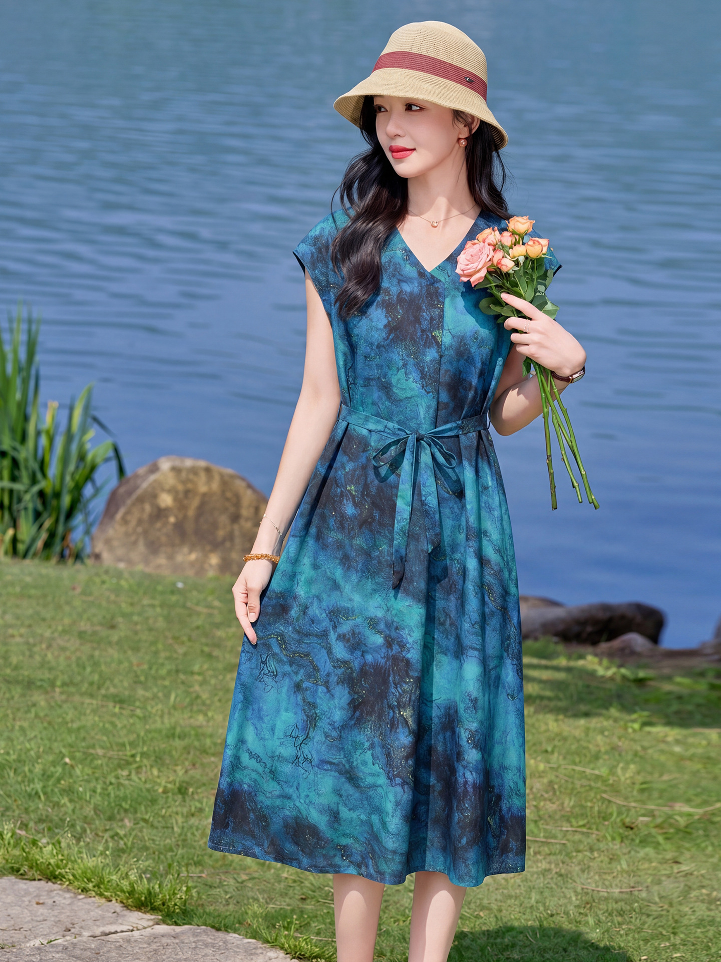 Đầm maxi nữ V cổ thắt eo họa tiết hoa nhí — xanh lam, màu vàng, màu đỏ