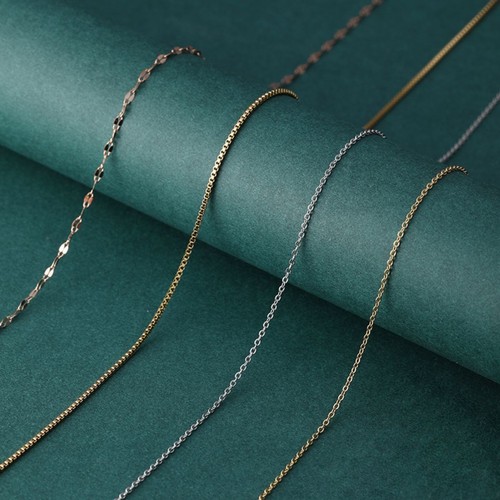 Fashionable and simple Korean style imitation gold necklace single chain women's cross lips short women's titanium steel neck chain clavicle chain