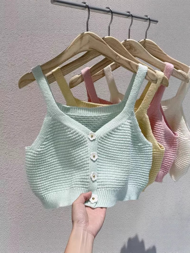 Girls 'gentle style knitted vest vest early spring 2026 new style small sling, horse clip, fashionable jacket