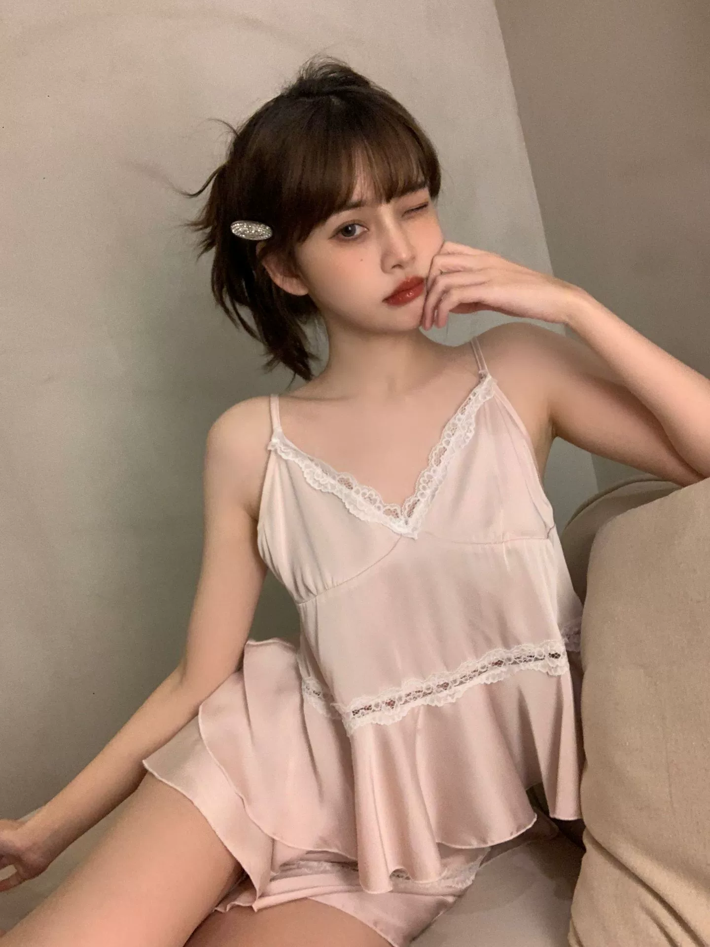 Шелковый летний набор пижамы для женщин, милый сексуальный эффект подъема, съемные чашечки, M–XL
