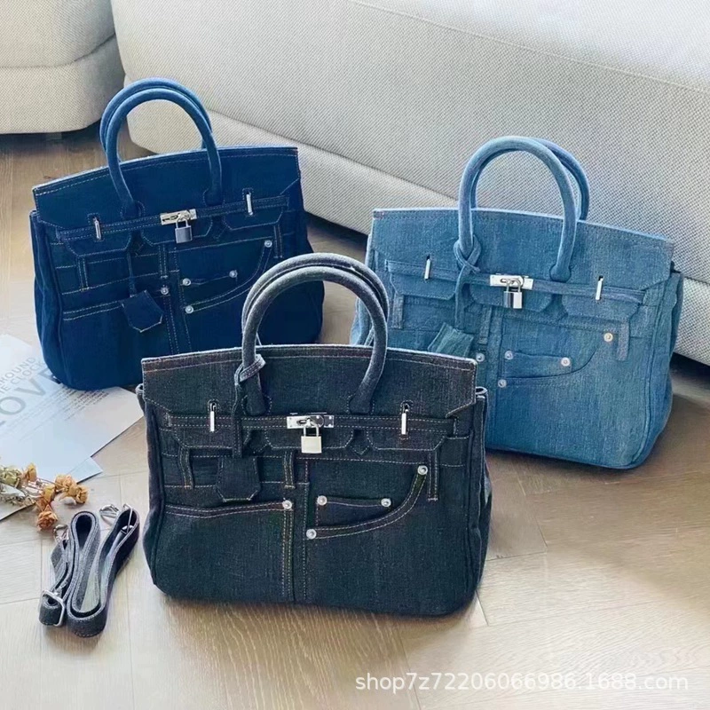 Denim one-shoulder bag, design platinum trousers, horizontal version