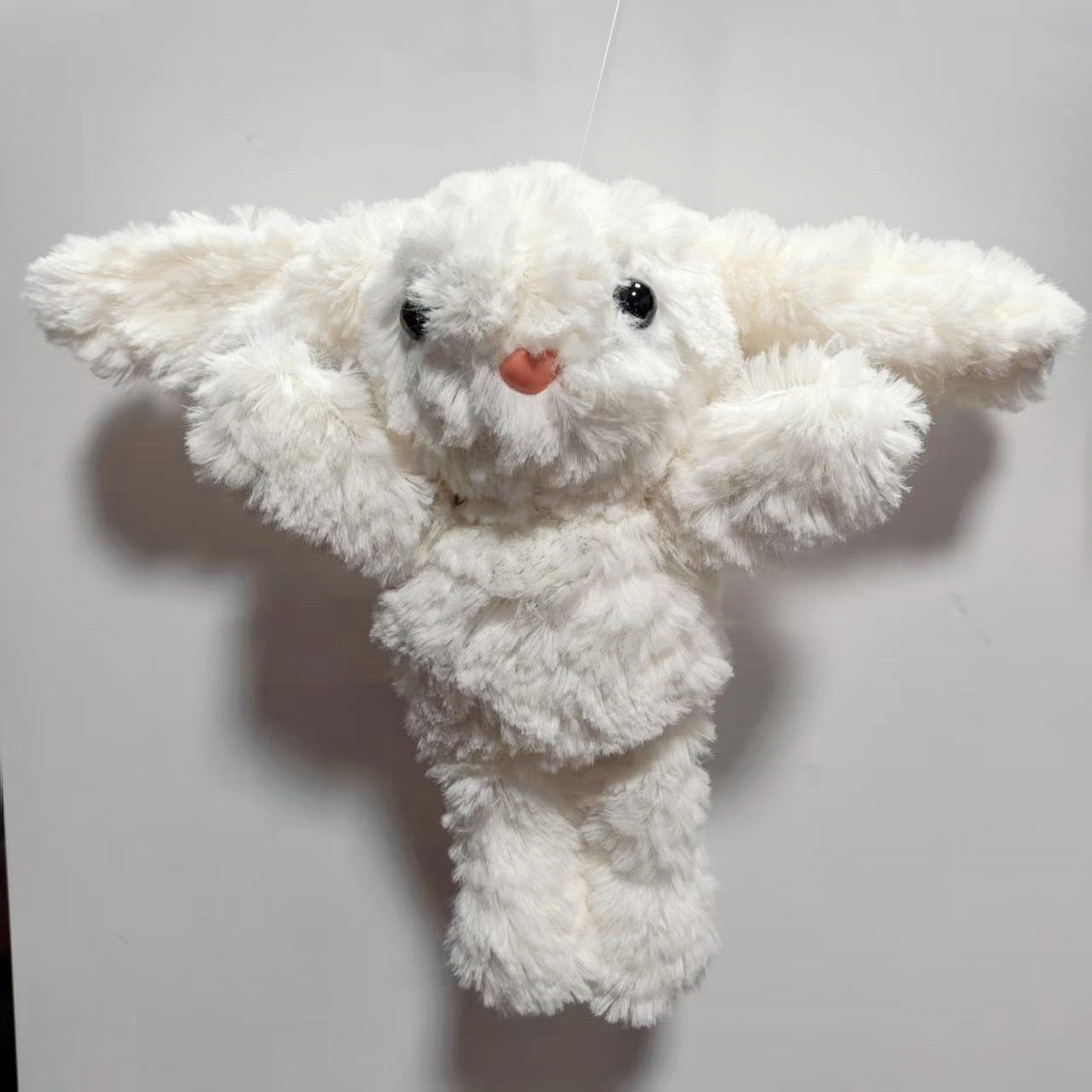 Explosión de peluche suave lindo colgante de llavero pequeño libro rojo con lindos muñecas de peluche de conejo bolsos de dibujos animados colgante mujer