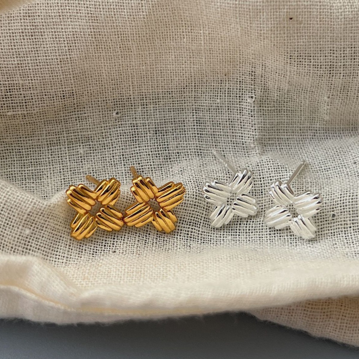 韓國s925純銀日韓款小花耳環小眾設計ins風簡約時尚幾何紋理耳飾