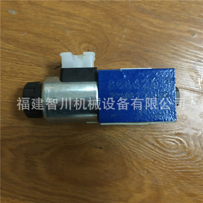 REXROTH力士乐液压阀4WE6D6X/EG220N9K4/V 电磁阀R901008688