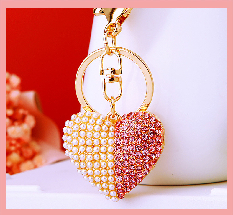 10g Weight Lobster Trigger Clasp Closure Clasp Closure Type Rhinestones Inlay Material Keychain Classification 1 Piece Quantity Daily Occasion Zinc alloy Material Heart Shape Pattern Unisex Gender Plating, Diamond Design Cute Style 1 Piece Cute Heart Shape Zinc Alloy Plating Diamond Rhinestones Unisex Lobster Trigger Clasp Closure Keychain 15