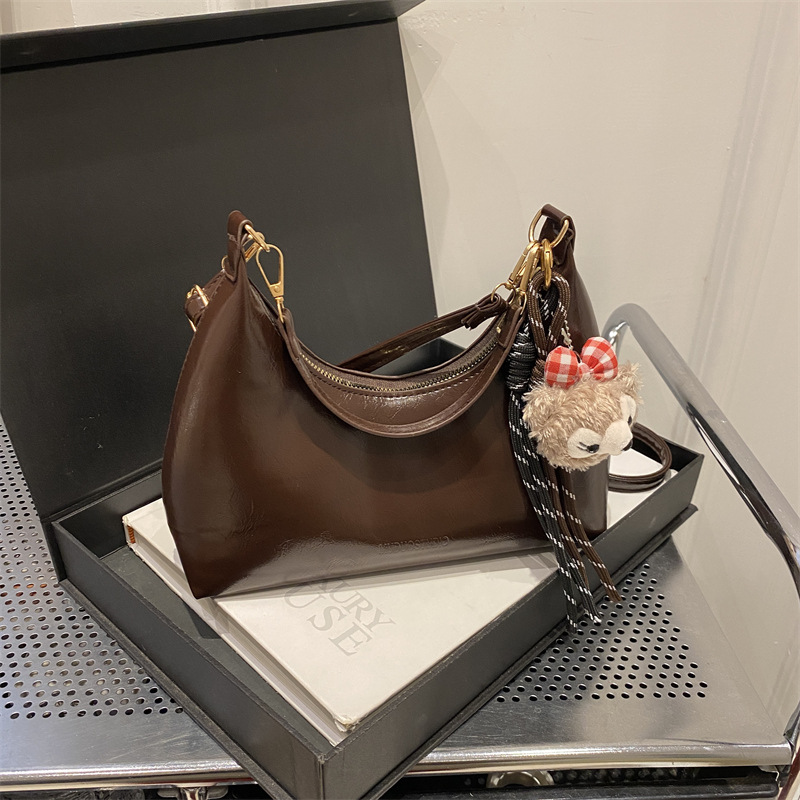 2024 nuevo invierno retro ocio de gran capacidad hombro axilar inclinado bolso de tela de piel de cera de aceite