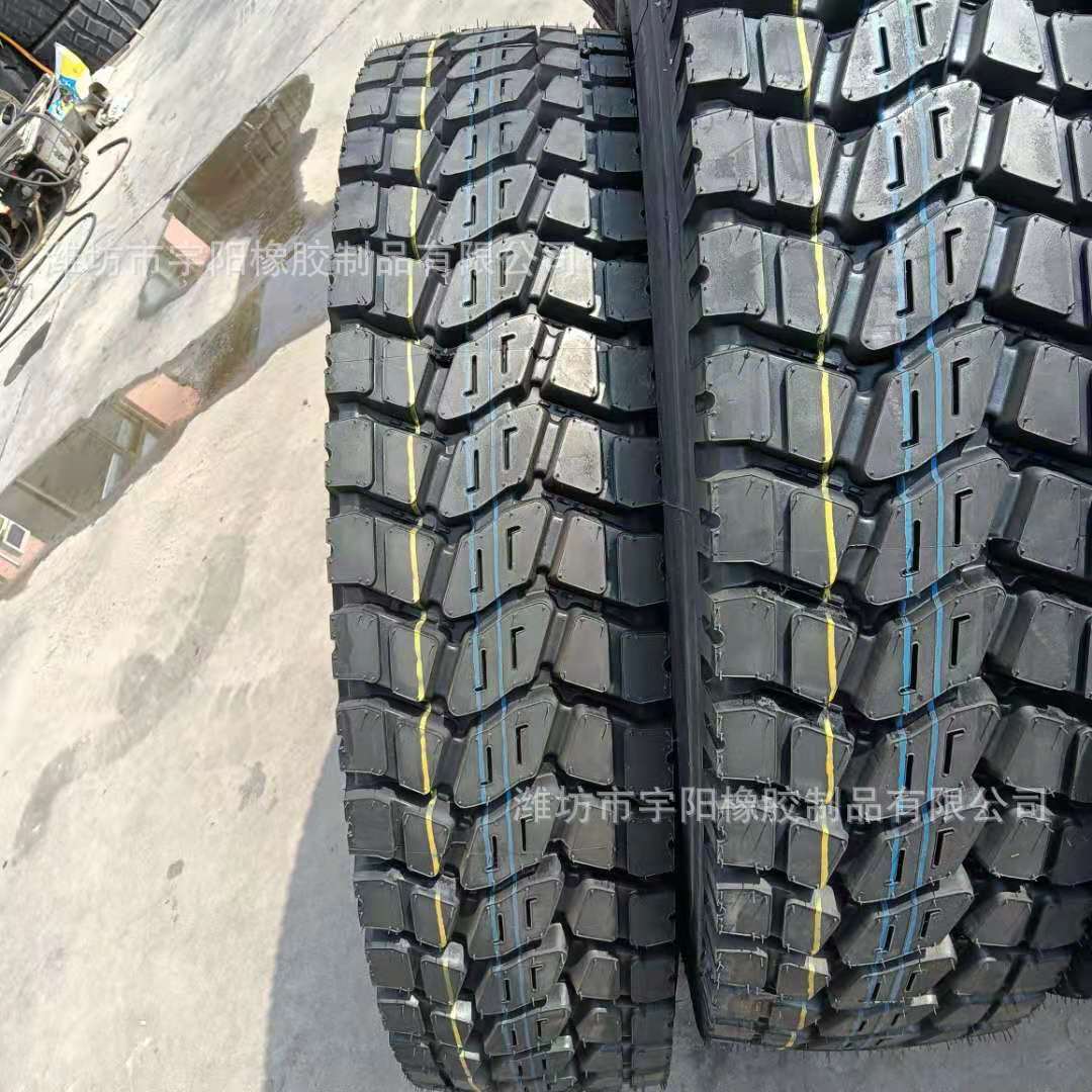钢丝子午线轮胎 10.00R20 中块花纹 卡车 货车轮胎