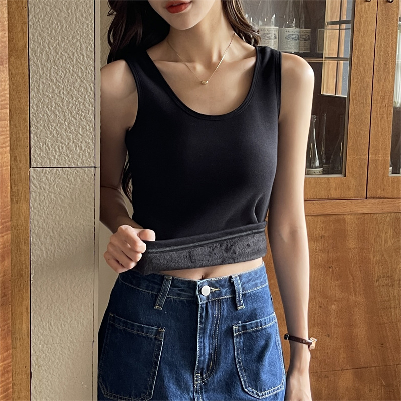 Autumn and Winter New Style Velvet Vest for Women, Warm and Slim Outer Wear to Cover Breasts, Thickened Inner Layer, Sleeveless Top
