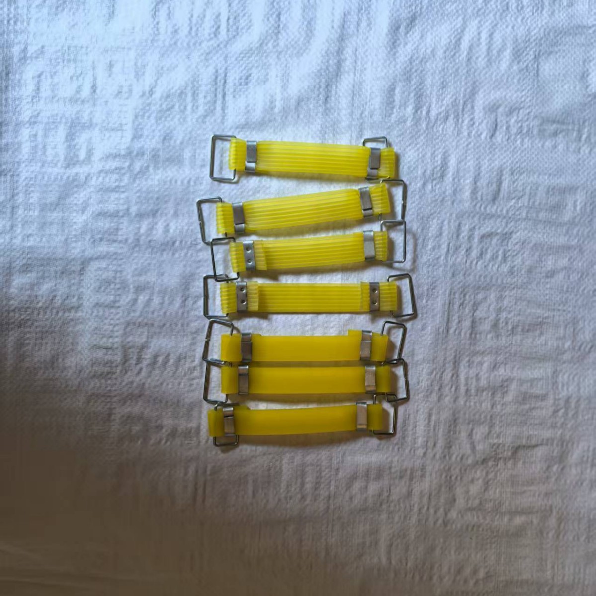 摩托车电瓶捆绑带电动车固定电池胶带高弹力橡胶绑带摩托电瓶配件