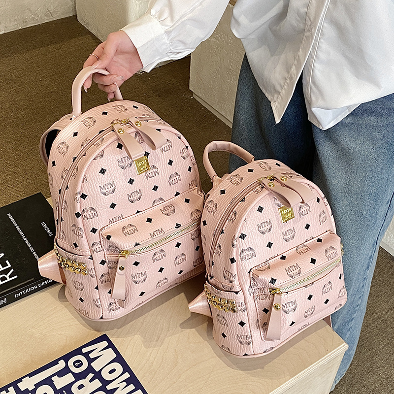 Backpacks for Men and Women, School Bags with Side Rivets, Small and Medium-Sized Large-Capacity Travel Bags, High-End Fashion Women's Bags Backpacks for Men and Women, School Bags with Side Rivets, Small and Medium-Sized Large-Capacity Travel Bags, High-End Fashion Women's Bags