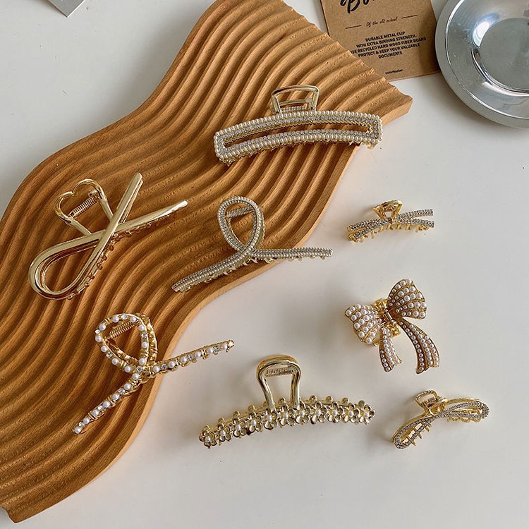 20g Weight Wedding Occasion Alloy Material Geometric Pattern Women'S Gender Plating Design Gold, Silver Color Korean Alloy Pearl Rhinestone Grab Clip 无