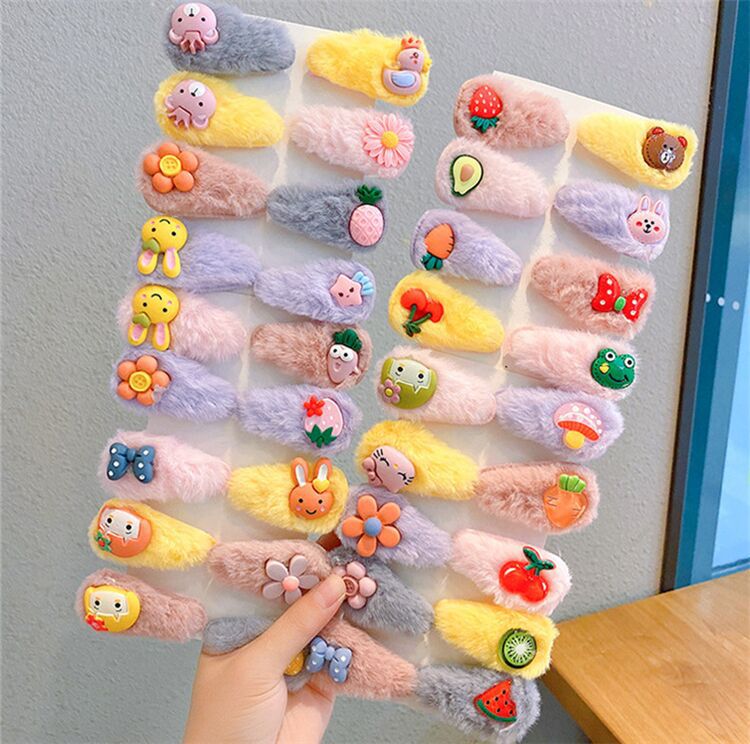 plush cartoon hairpin