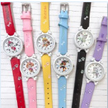 Venta caliente de relojes para niños al por mayor AliExpress comercio electrónico transfronterizo suministro cinturón dibujos animados niño escuela primaria reloj de cuarzo
