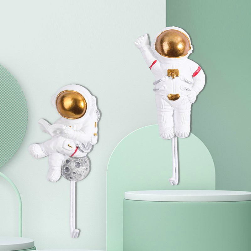 Cartoon Resin Astronaut Hook Kitchen Punch-free Non-marking Strong Adhesive Hook Household Entrance Wall Key Hanger