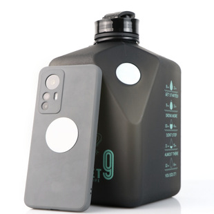 ���R�d�ķ��֙Cĥɰ��ˮ�ش��F�����֙Cˮƿ��y�������\�Ӵ�ˮ��