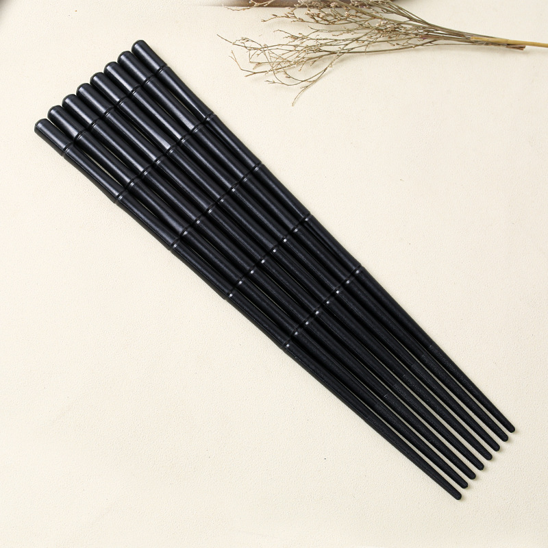 Nuevo hogar palillos de aleación de estilo japonés palillos puntiagudos palillos negros de alto aspecto palillos sin moho kuaizi al por mayor