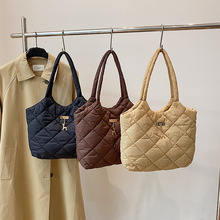 轻奢时尚羽绒棉服托特包女2024冬新款菱格休闲单肩包大容量腋下包