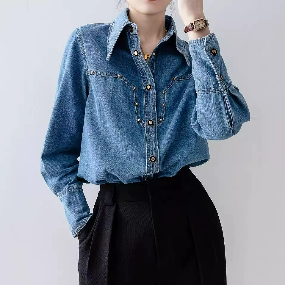 Новая женская джинсовая рубашка в европейском ретро-стиле 2025 года, свободная рубашка во французском стиле для весны и осени, универсальный топ с длинным рукавом для женщин