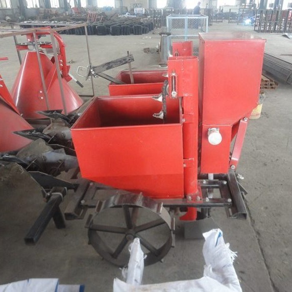 土豆种植机供应双行土豆种植机2CM 2拖拉机配土豆种植机