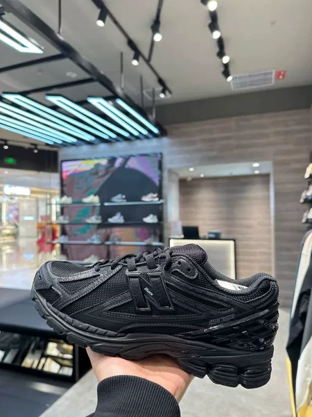 1906R Men's and Women's Shoes, Dad Shoes, N-Shaped Shoes, Spring and Autum Running Sports Shoes for Men and Women, Thick-Soled Heightening Casual Sports Shoes