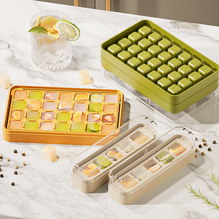 Creative press-type ice tray mold summer household large capacity with lid easy demoulding stackable non-odor ice box
