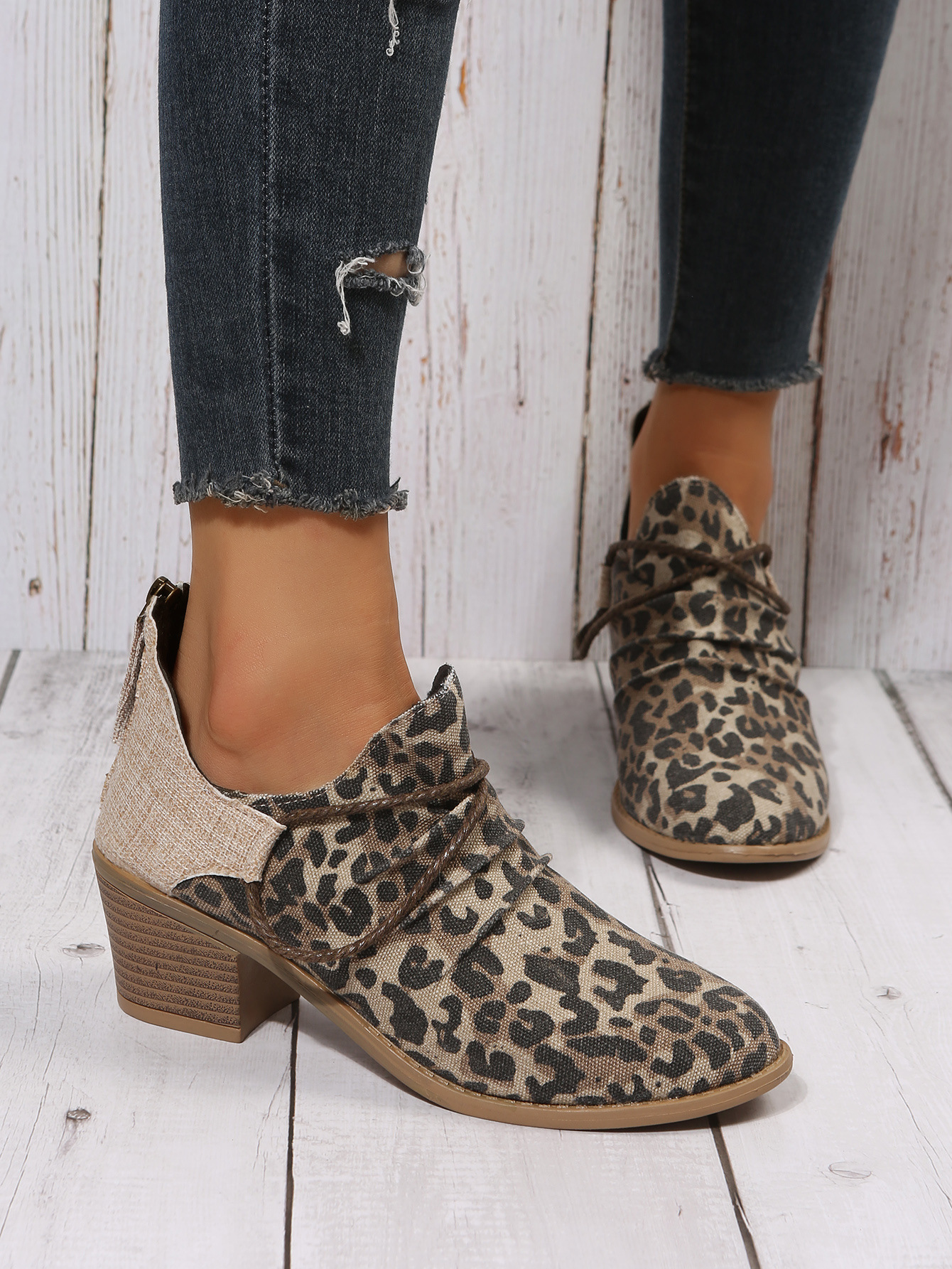 Women's oversized pointed square heel fashion short boots_voghion.com