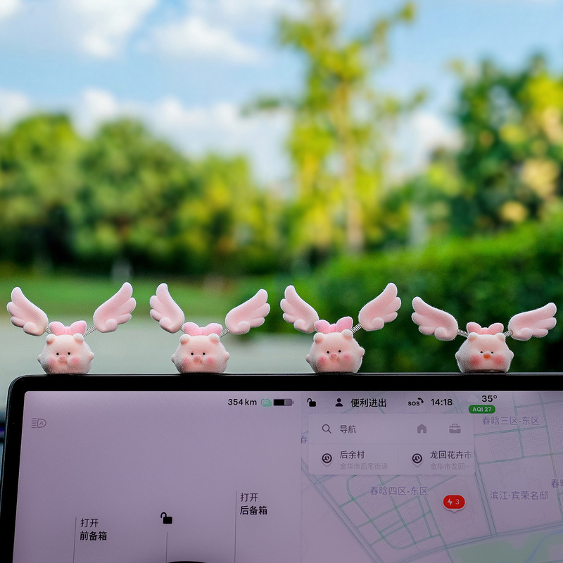 Flocked Little Flying Pig Car Screen Decoration with Spring-Loaded Angel Wings, Piggy Car Dashboard Display Decoration Flocked Little Flying Pig Car Screen Decoration with Spring-Loaded Angel Wings, Piggy Car Dashboard Display Decoration