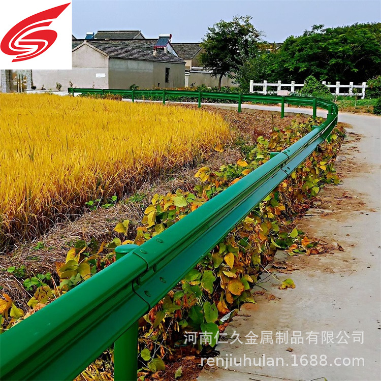河南高速护栏厂高速波形钢护栏安装双波三波道路防撞板制作