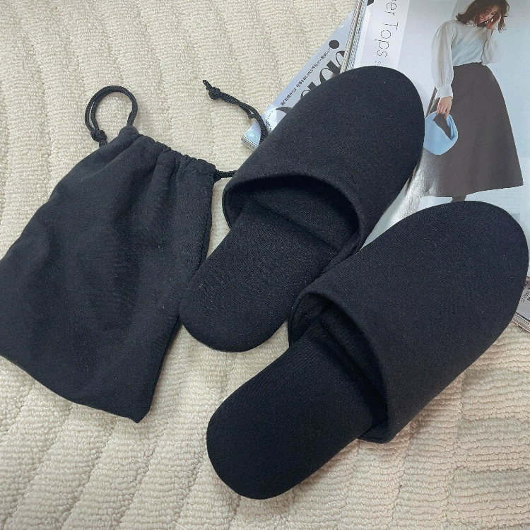 Экспорт японских мужских тапочек больших размеров на внешний рынок