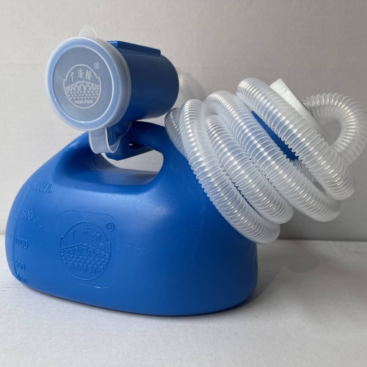 Embalaje separado con el tubo del hogar coche de gran capacidad urinario portátil extendida cama de plástico blanco auto-cuidado urinario